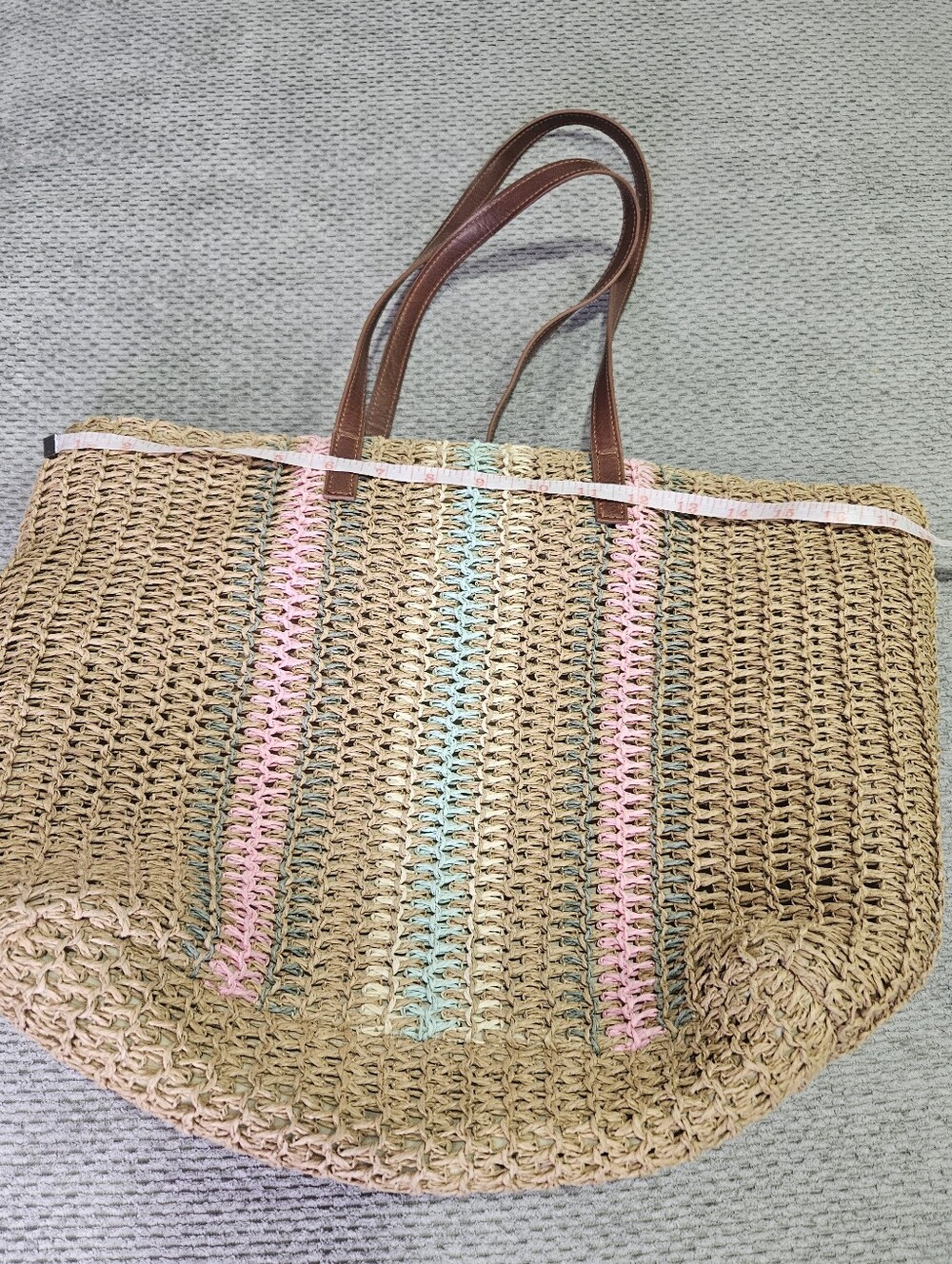 3/$15! Straw Tote Bag - Picture 2 of 8